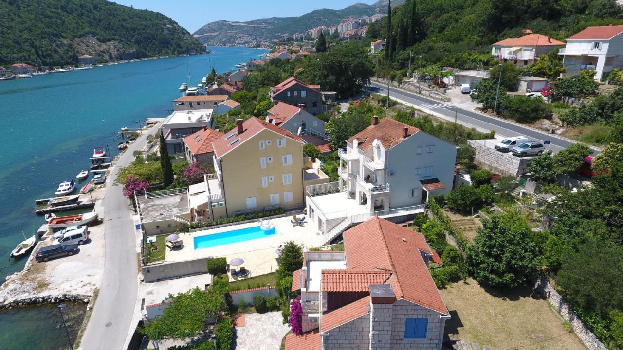 Apartments Pralas Мокошица Экстерьер фото