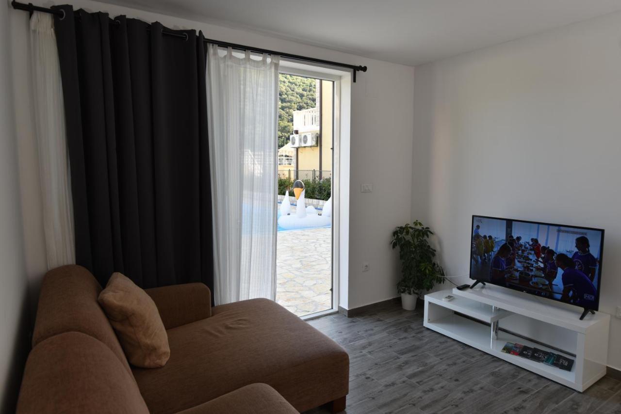 Apartments Pralas Мокошица Экстерьер фото
