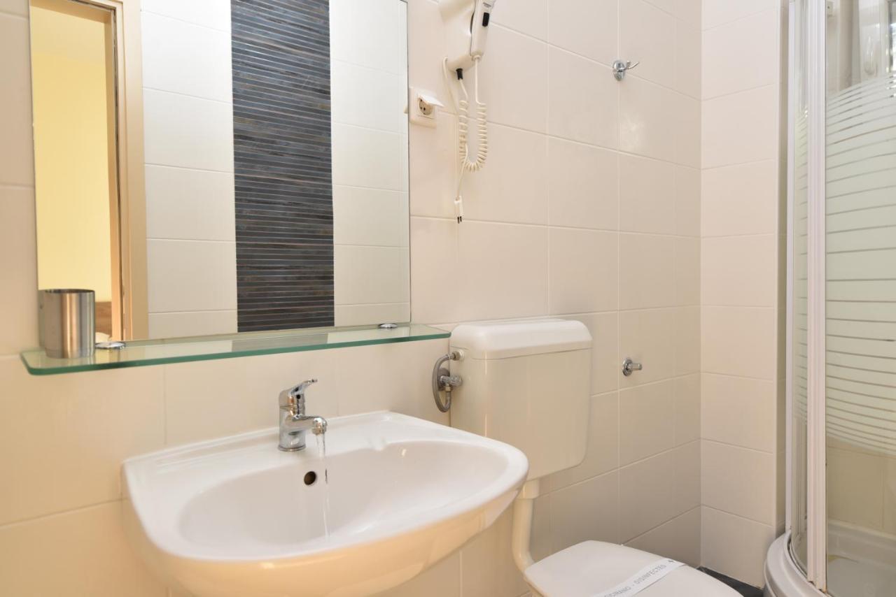 Apartments Pralas Мокошица Экстерьер фото