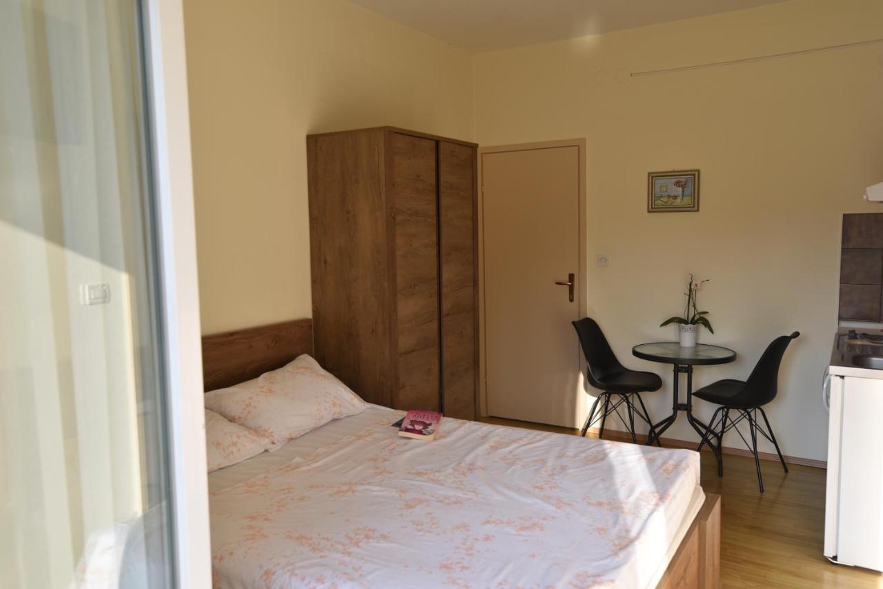 Apartments Pralas Мокошица Экстерьер фото